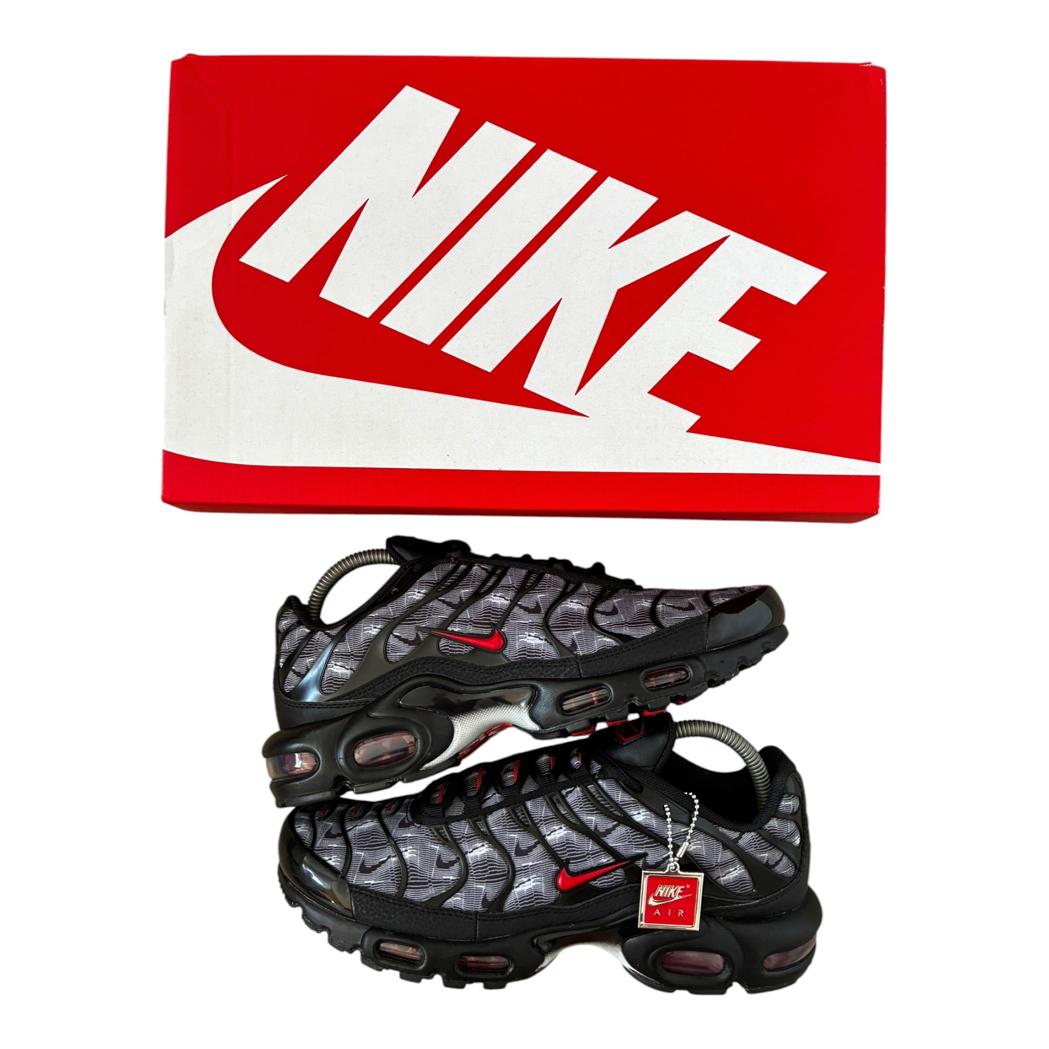 Nike Air Max Plus TN Black/University Red-White