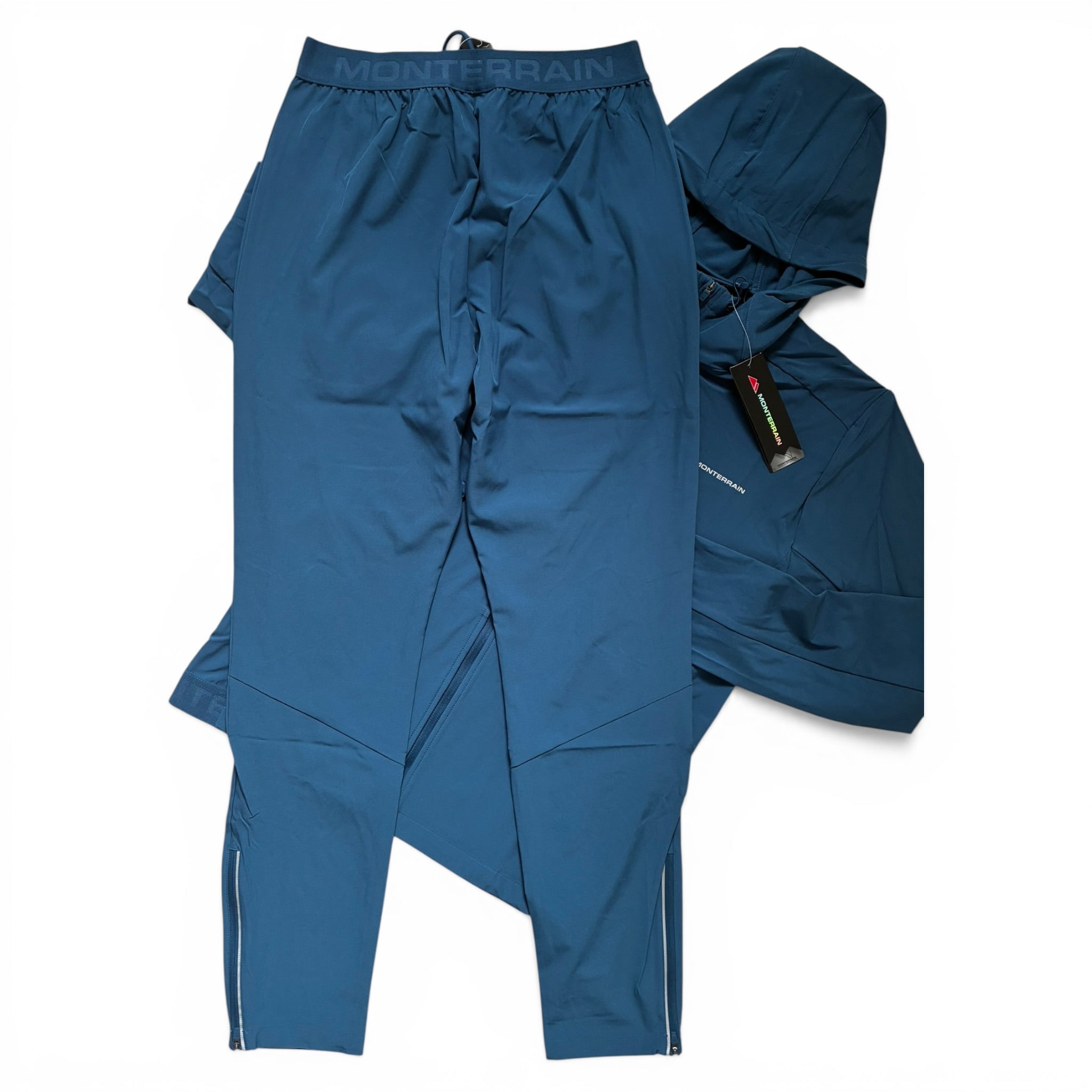 Monterrain Form Woven Tracksuit Set