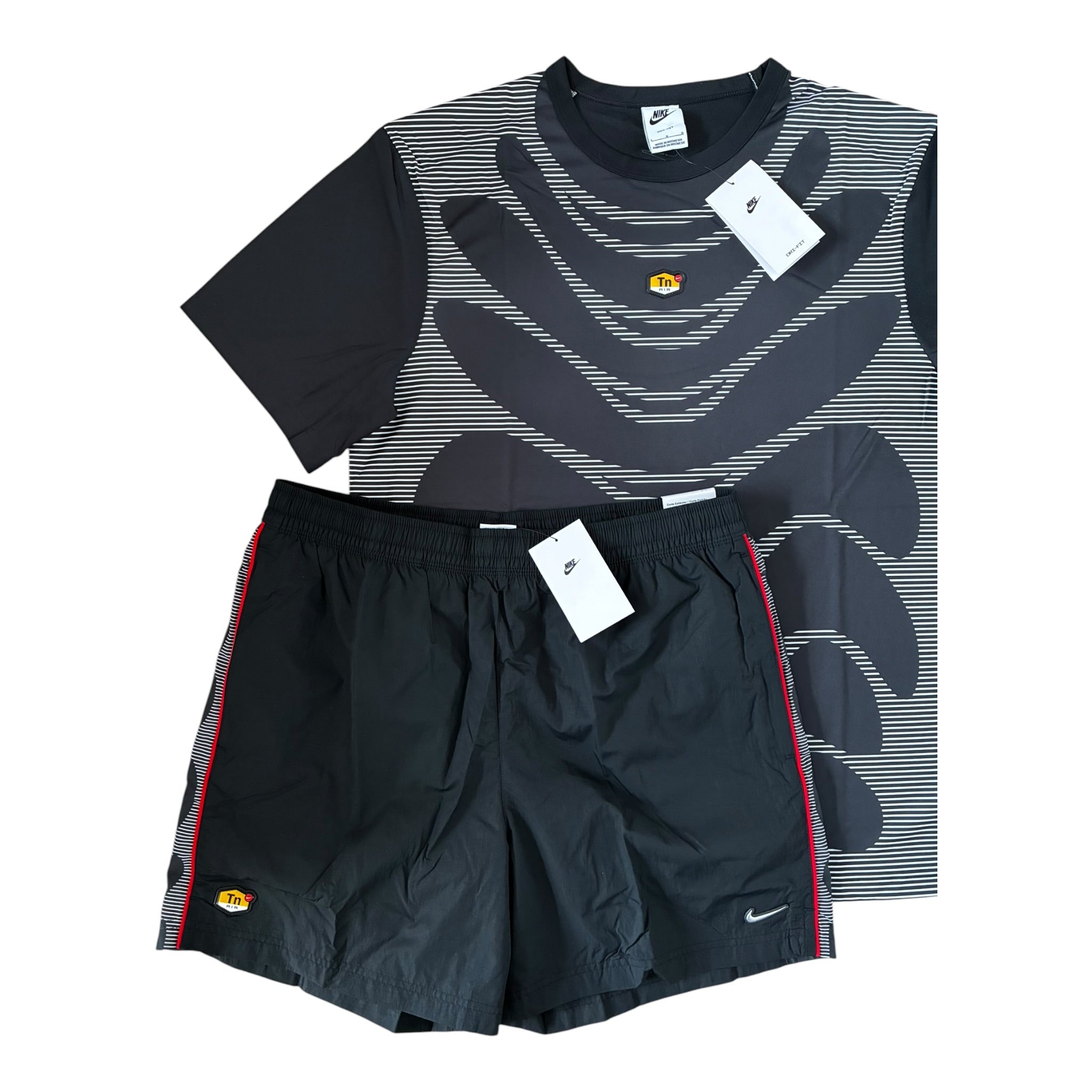 Nike Air Max Plus TN Tuned T-Shirt & Shorts Set
