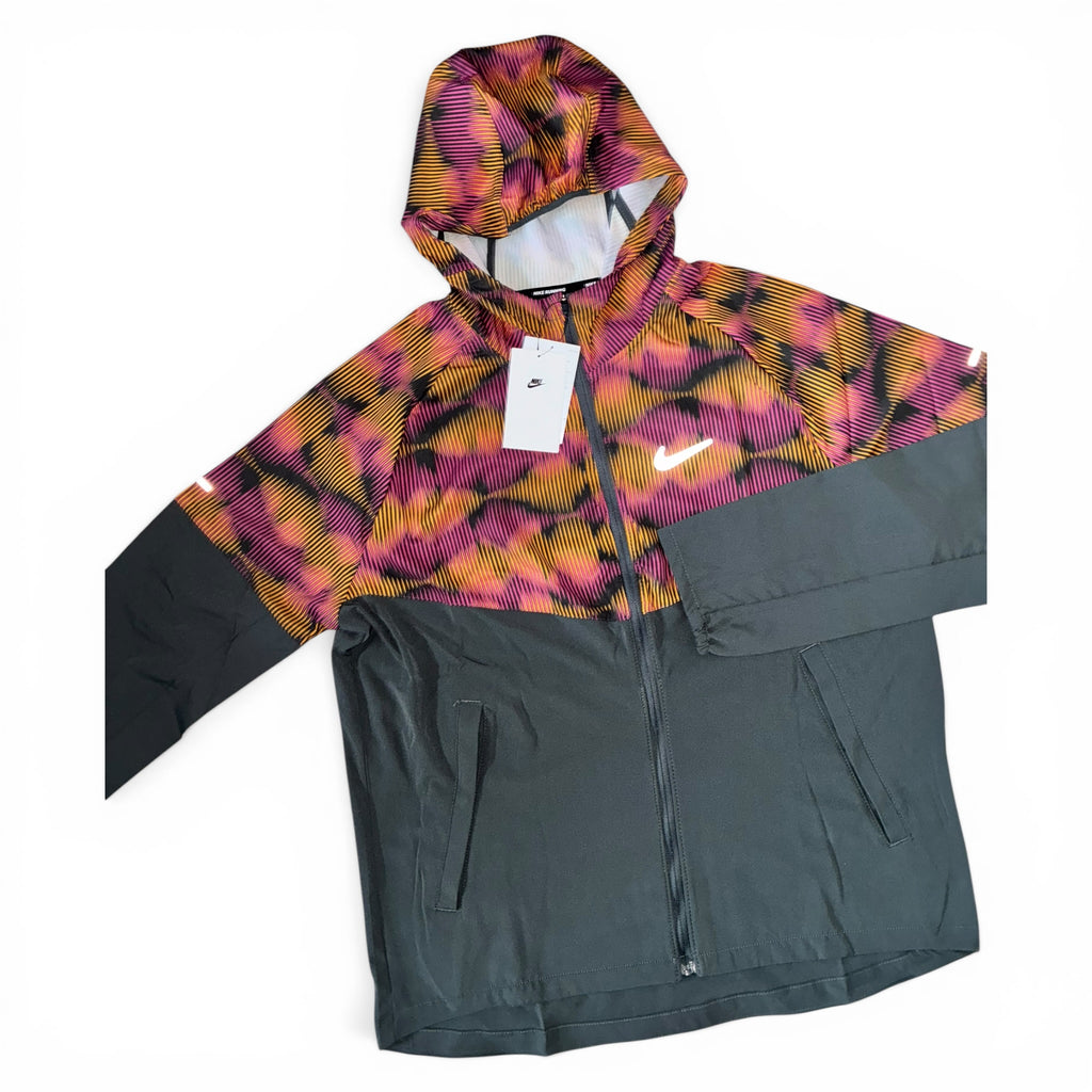 Nike Festival Sound-Wave Windbreaker T-Shirt & Shorts Set