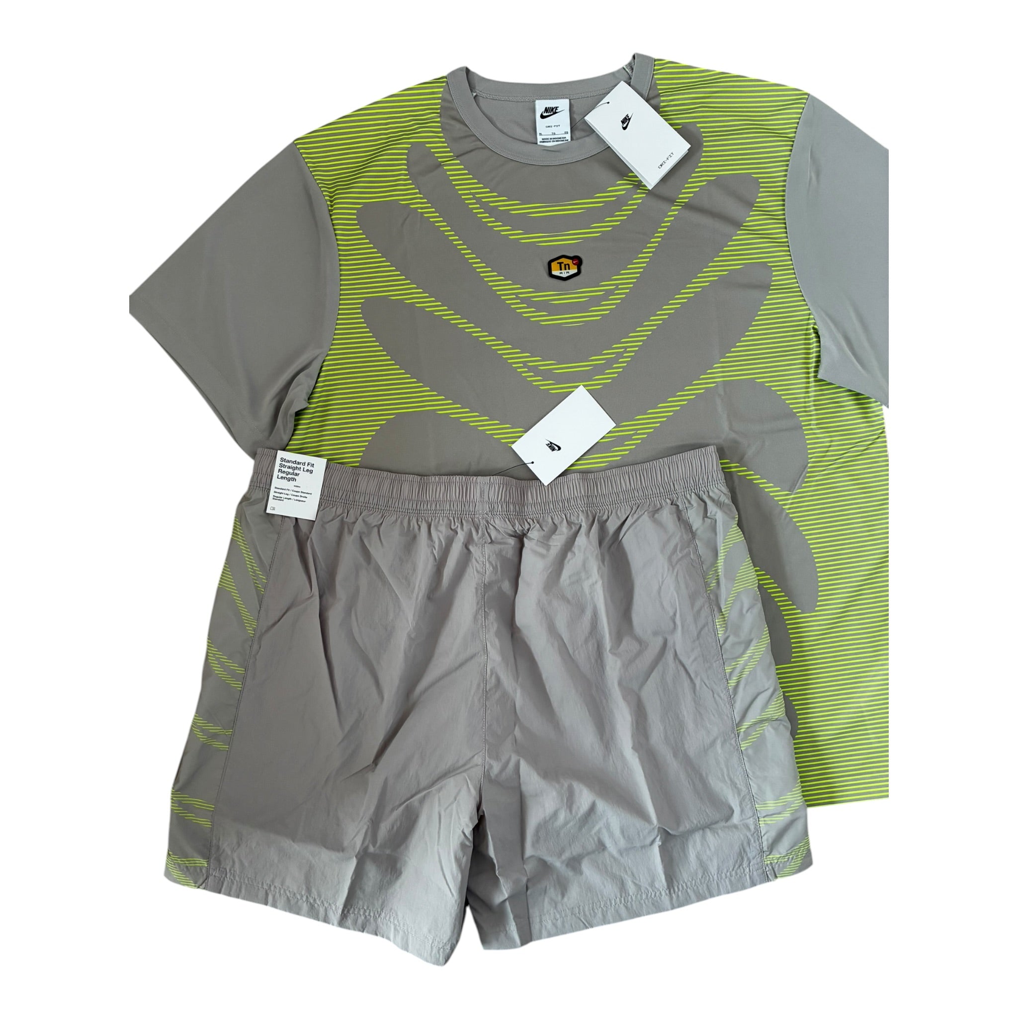 Nike Air Max Plus TN Tuned T-Shirt & Shorts Set