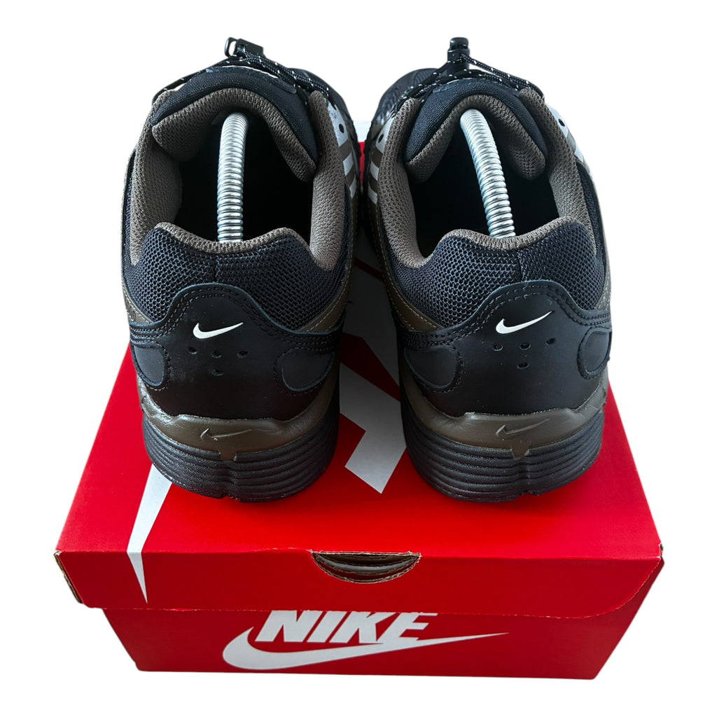 Nike P-6000 Black/Metallic Silver
