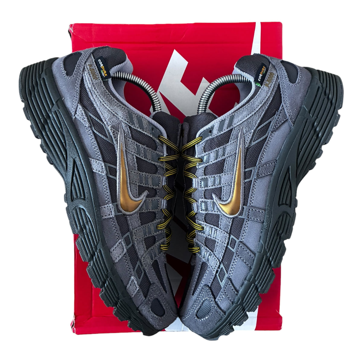 Nike P-6000 Premium Cordura – Medium Ash/Golden Hops/Pencil Point