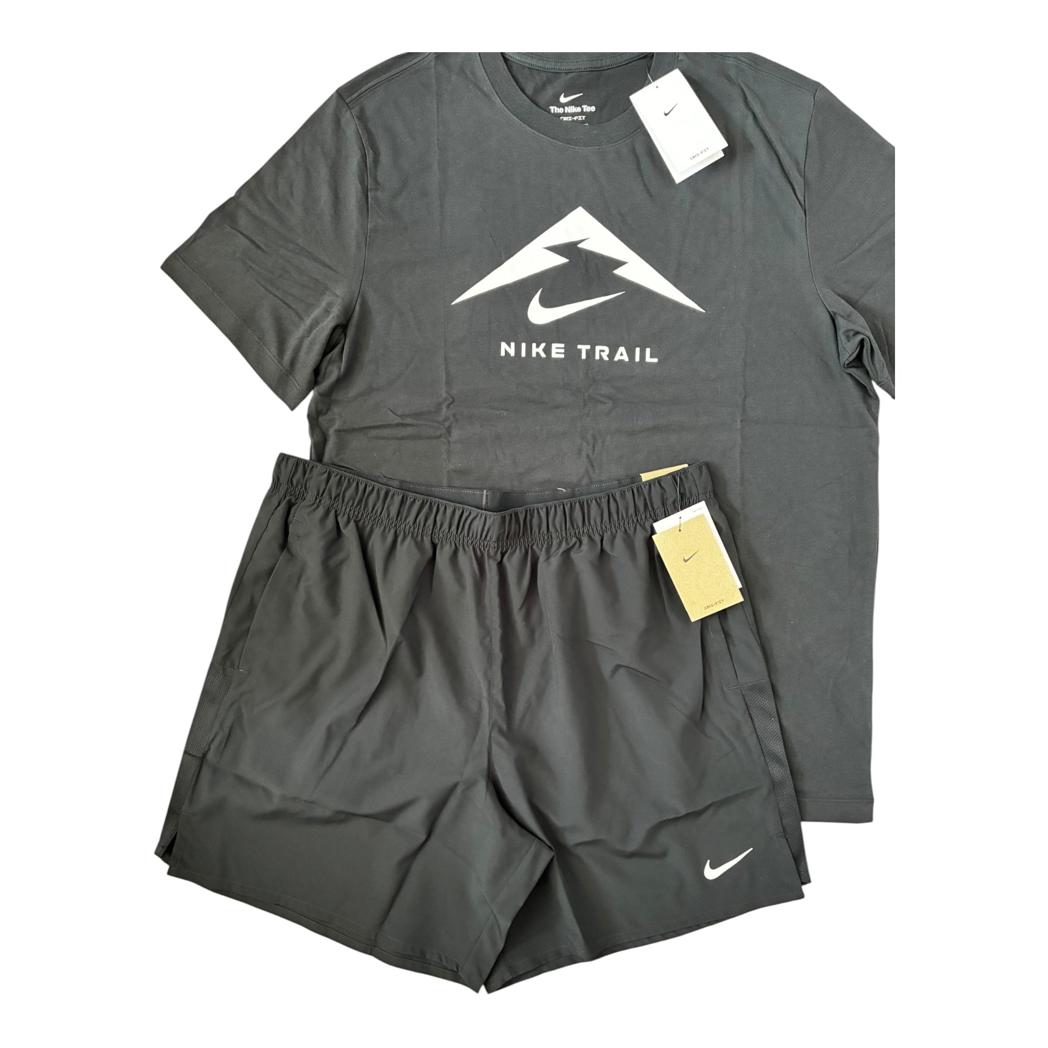 Nike Trail T-Shirt & Shorts Set