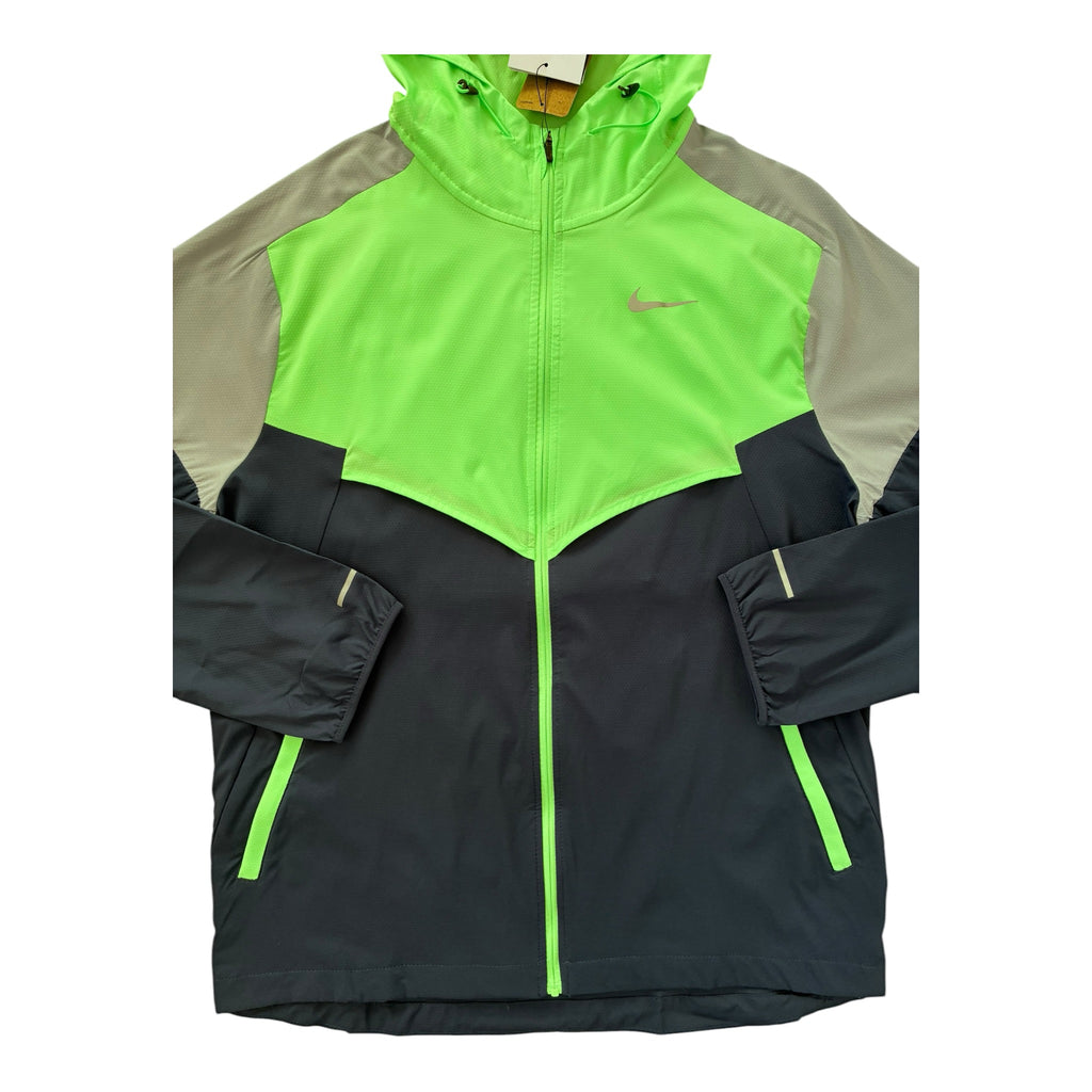 Nike Miler Repel Impossibly Light Windbreaker & Shorts Set – Midnight Navy/Illusion Green/Wolf Grey
