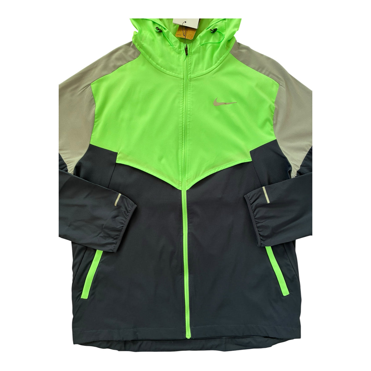 Nike Miler Repel Impossibly Light Windbreaker & Shorts Set – Midnight Navy/Illusion Green/Wolf Grey