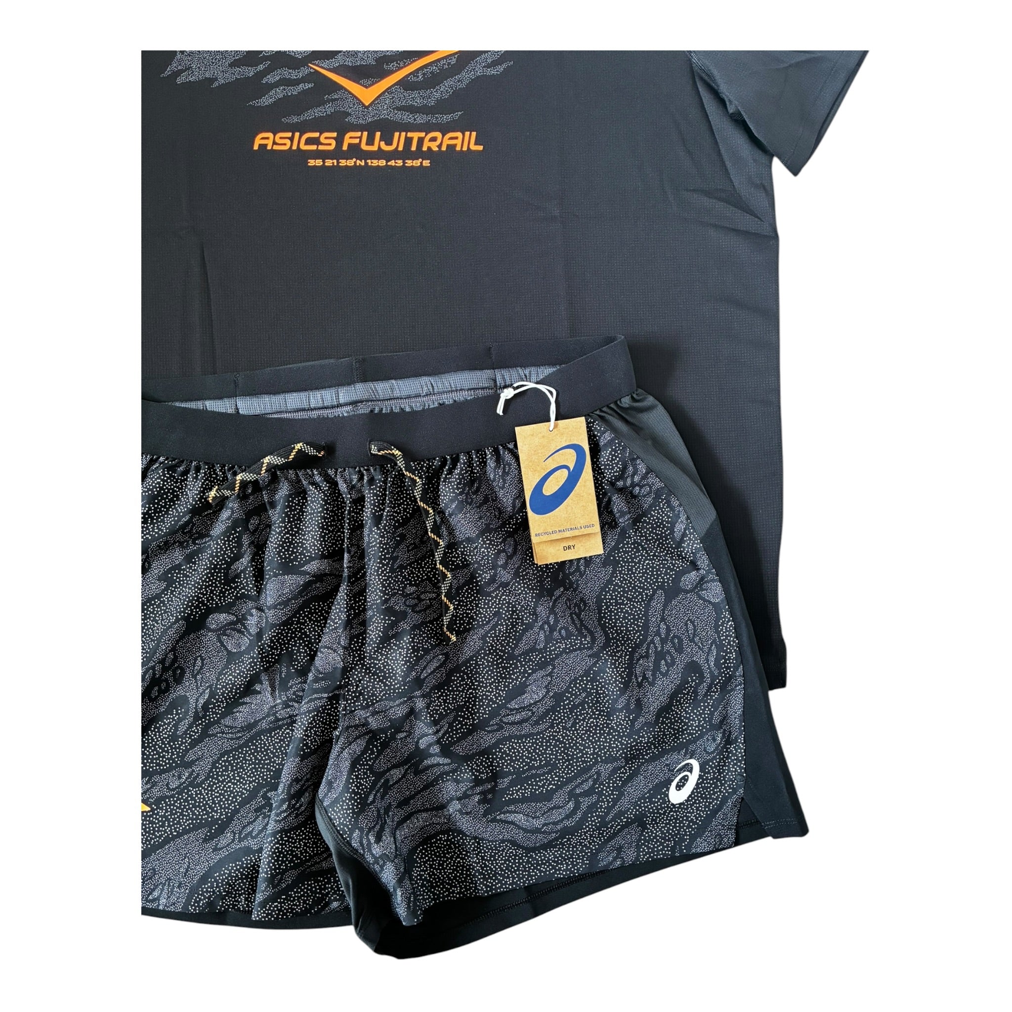 Asics Fujitrail T-Shirt & Shorts Set