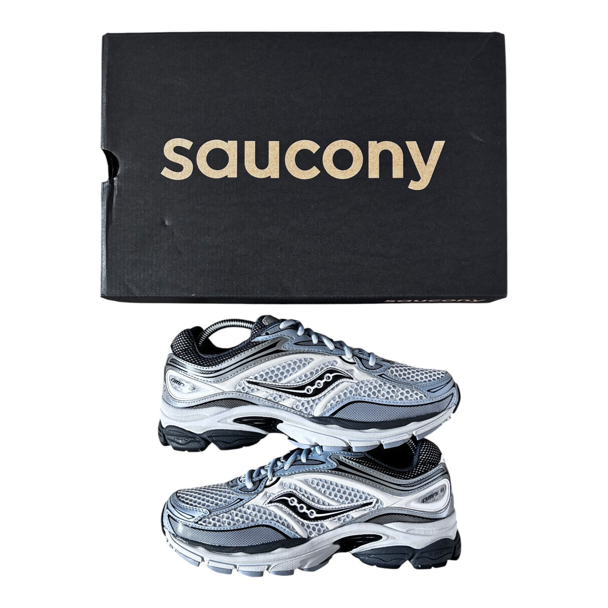 Saucony ProGrid Omni 9 Microchip – Grey/Silver