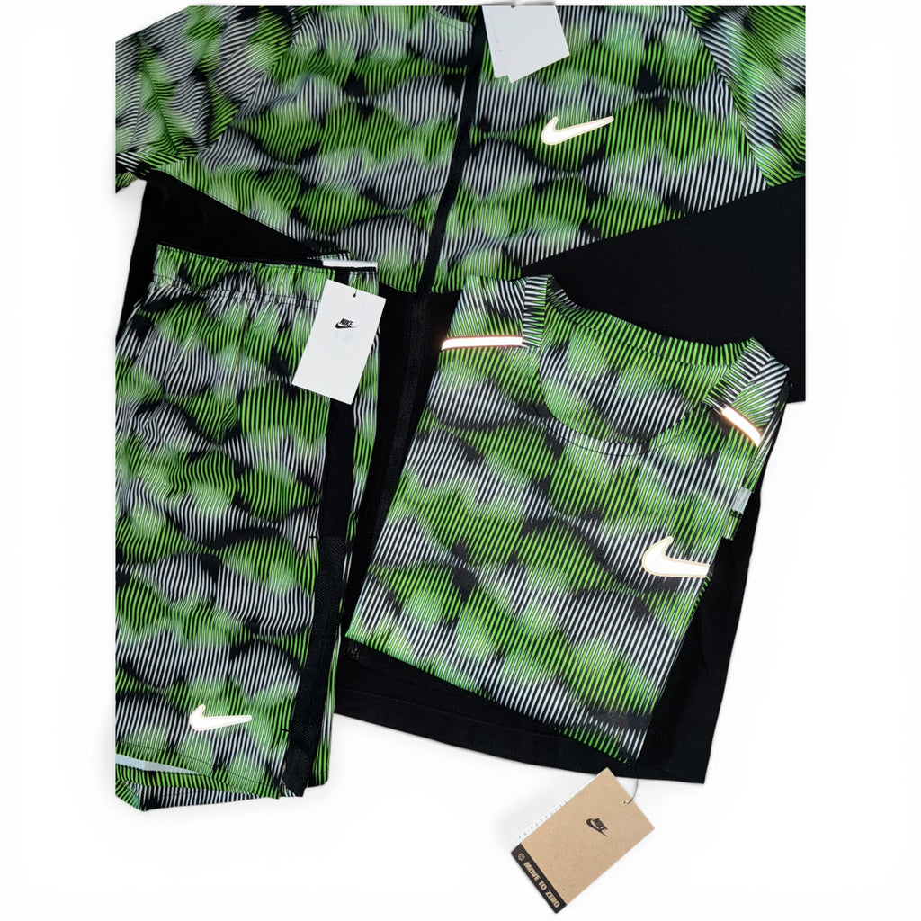 Nike Festival Sound-Wave Windbreaker T-Shirt & Shorts Set