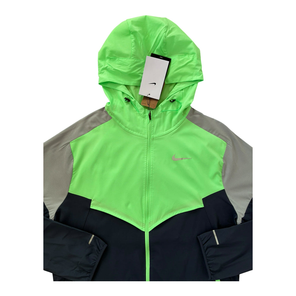 Nike Miler Repel Impossibly Light Windbreaker & Shorts Set – Midnight Navy/Illusion Green/Wolf Grey