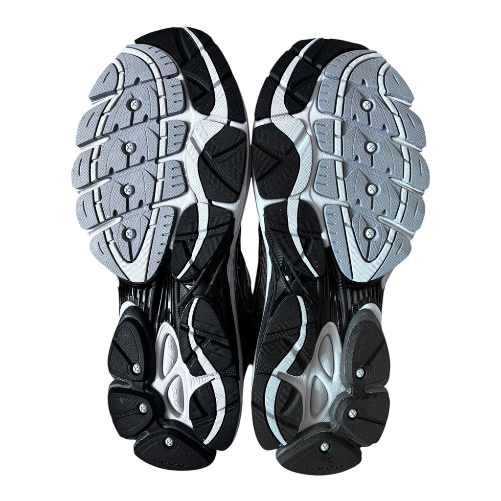 Saucony ProGrid Omni 9 Microchip – Grey/Silver