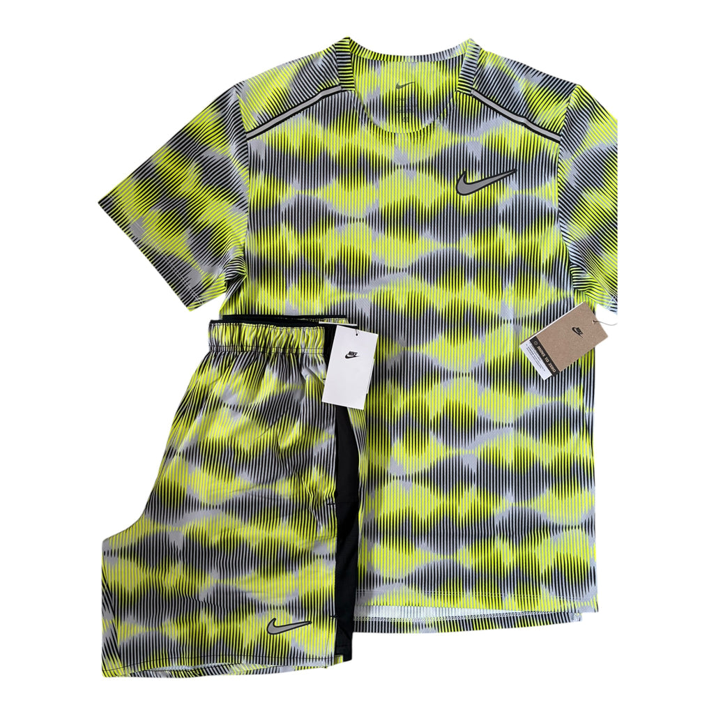Nike Miler Festival T-Shirt & Shorts Set