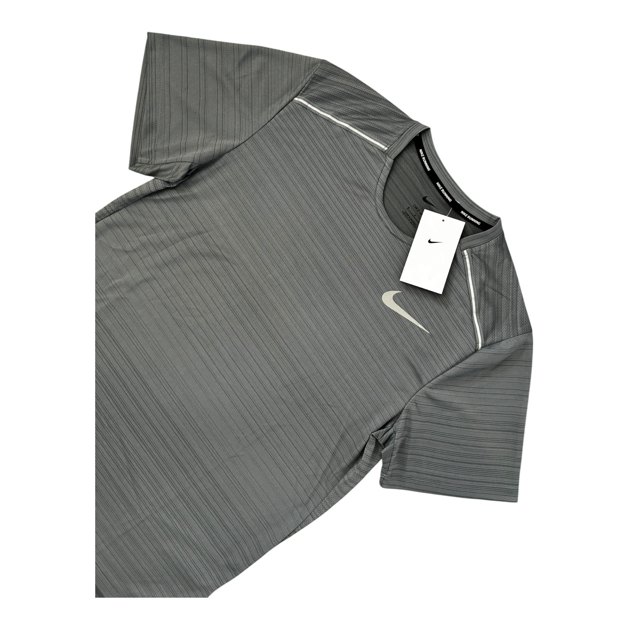 Nike Miler T-Shirt & Shorts Set