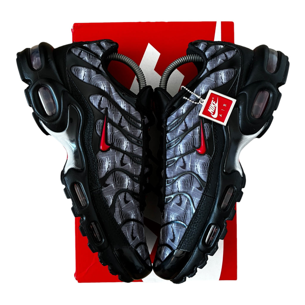 Nike Air Max Plus TN Black/University Red-White