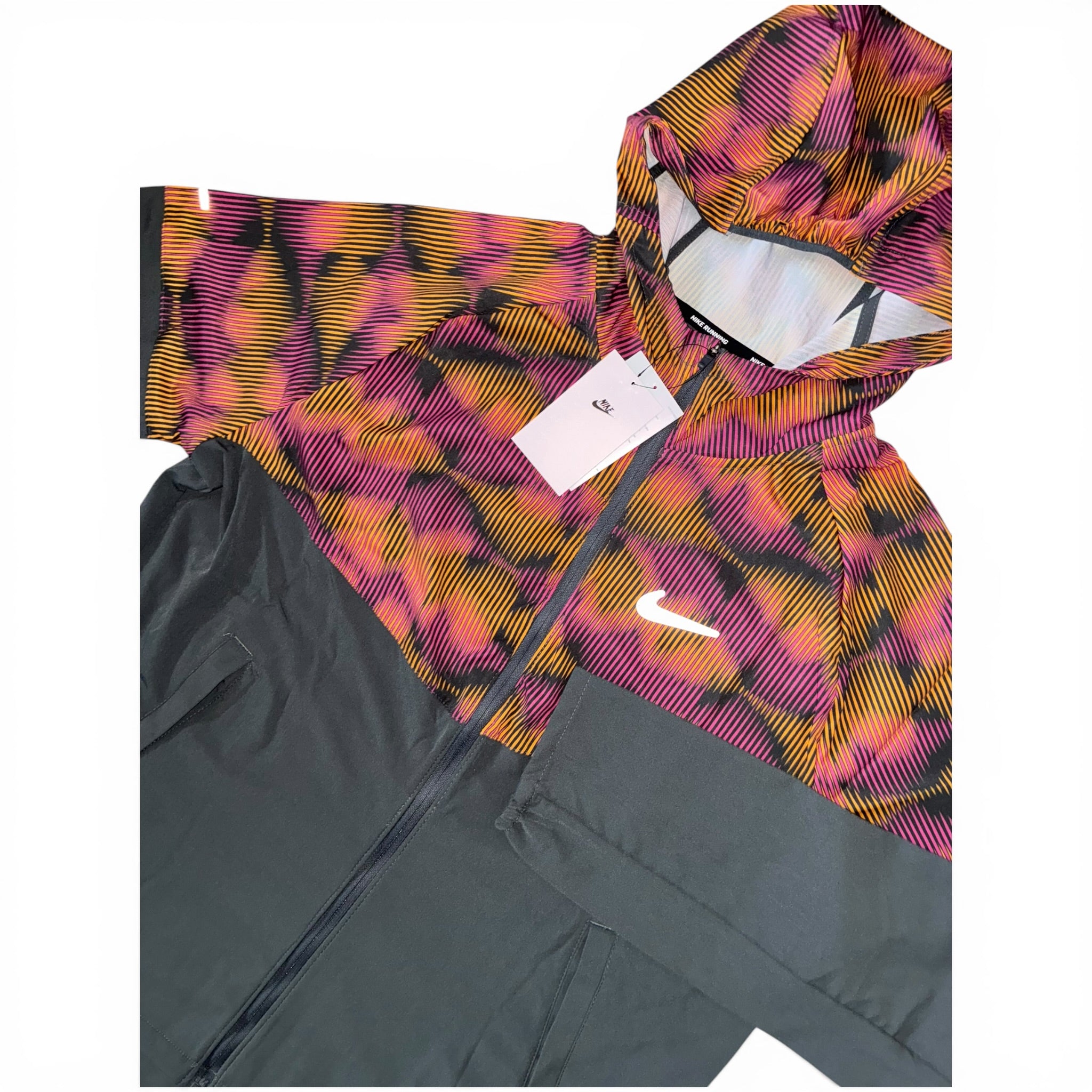 Nike Festival Sound-Wave Windbreaker T-Shirt & Shorts Set