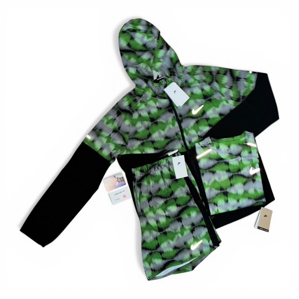 Nike Festival Sound-Wave Windbreaker T-Shirt & Shorts Set