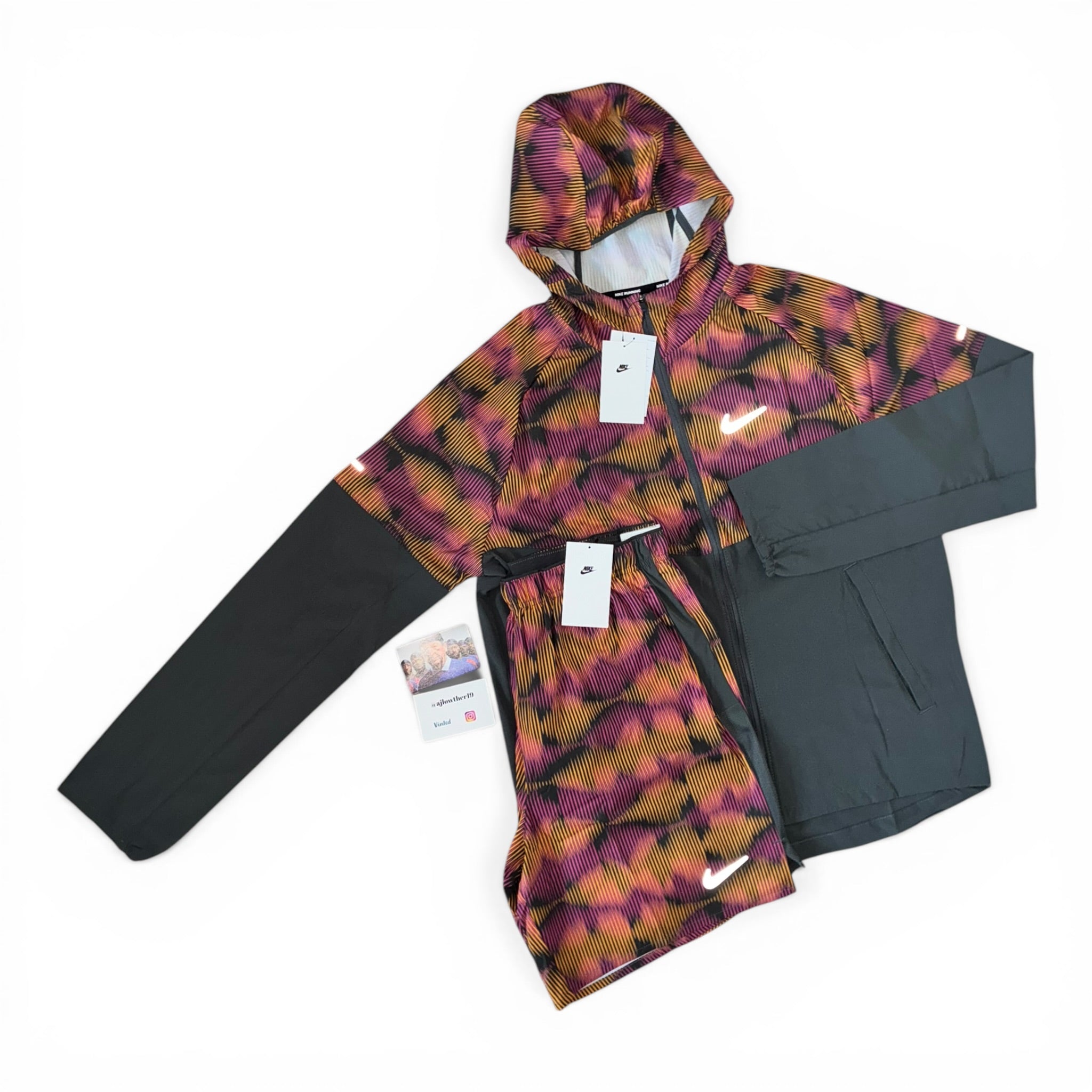 Nike Festival Sound-Wave Windbreaker T-Shirt & Shorts Set