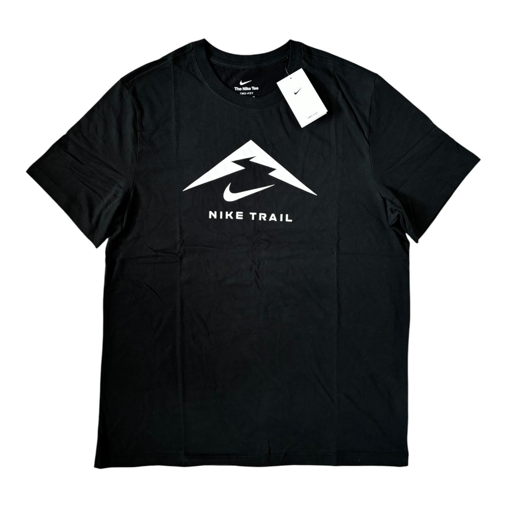 Nike Trail T-Shirt & Shorts Set